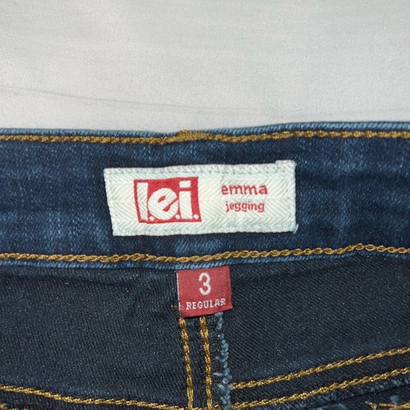 l.e.i emma jegging style denim shorts size 3 jr - Picture 3 of 3